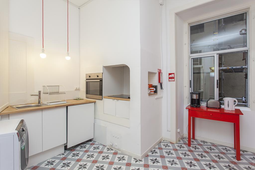 5 Sins Chiado Hostel リスボン エクステリア 写真